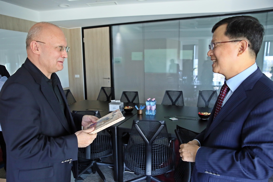 Vice Minister Shim Bo-kyun met with Florin Talpes, CEO of Bitdefender, a Romanian cyber security company, and discussed latest technological trends on cyber security and private-public cooperation in the field. 