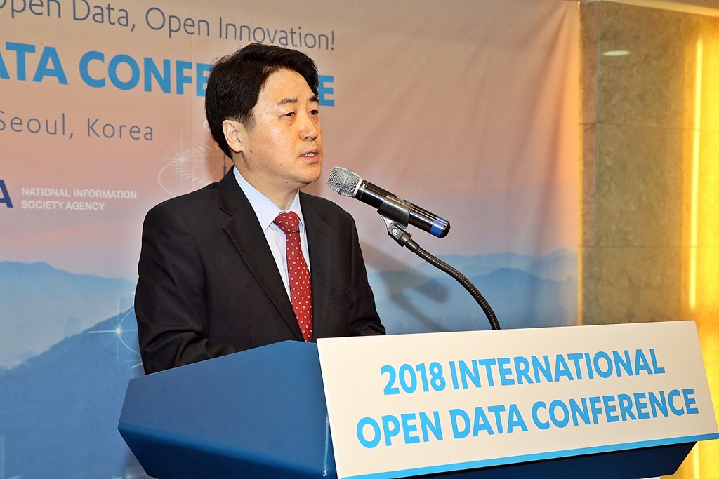 7일 코리아나호텔(서울시 중구)에서 열린 '2018 오픈데이터 국제 컨퍼런스'에서 김일재 정부혁신조직실장이 개회사를 하고있다.