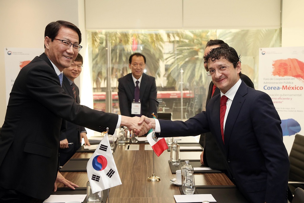 A Score of Korean Officials to Promote Good Governance in Latin America