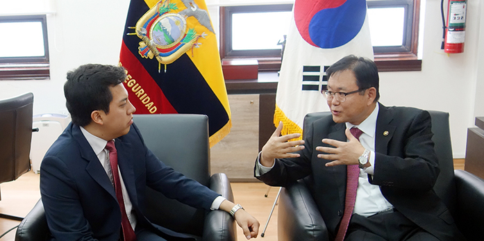 Vice Minister Chung to Enhance Cooperation with Ecuador