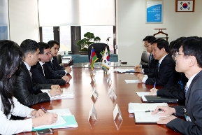 Azerbaijan delegation visits MOPAS