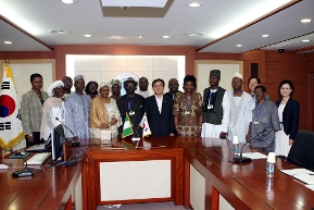 Nigerian delegation visits MOPAS