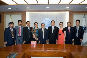 Vietnam’s high-level delegation visits MOPAS