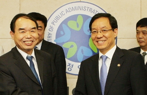 China's delegation visits MOPAS