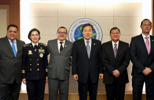 Latin American Security Ministers visit MOPAS