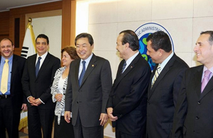 Minister Maeng meets SICA Ministers