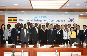 Uganda's Delegation visits MOPAS