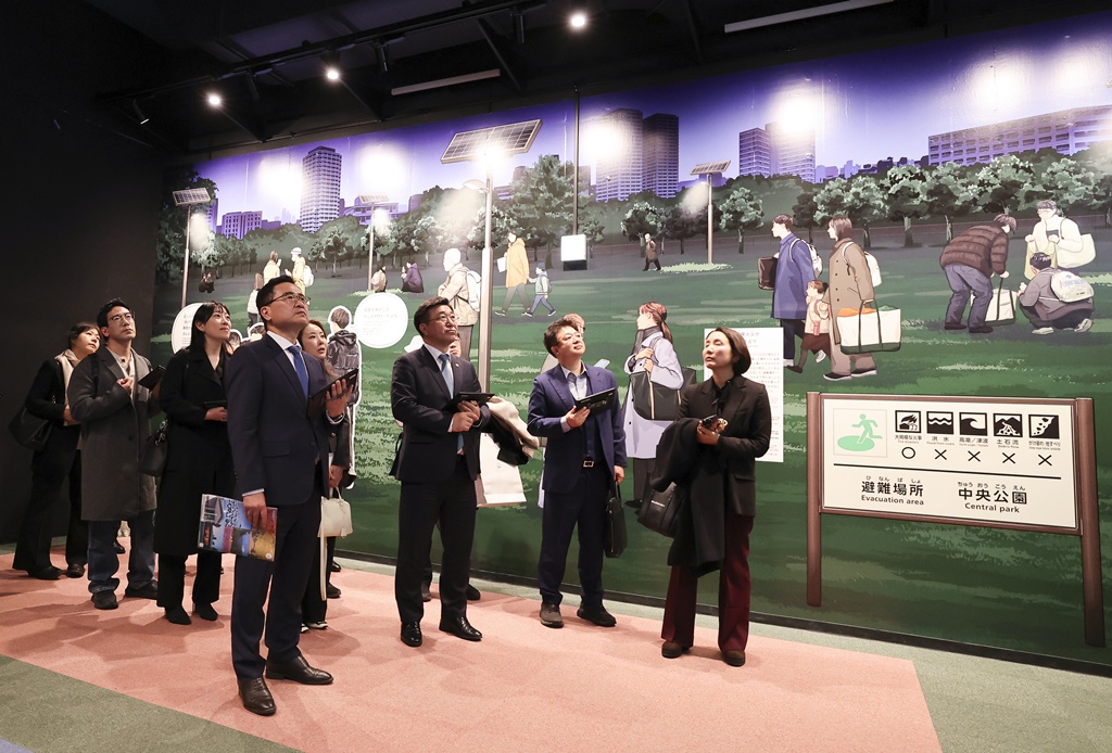 What's New> Photo Gallery | Minister Yun Hojung of the Ministry of the ...